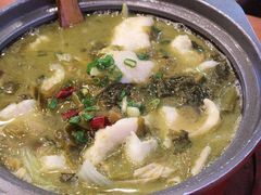 -周鱼小馆石锅酸菜鱼(活力汇店)