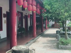 -何乡别院·中式农庄(姑婆山大道店)