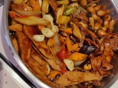 -黄记煌三汁焖锅(新佳丽江汉路店)