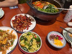 -荣公馆鱼头泡饭(巢湖万达店)