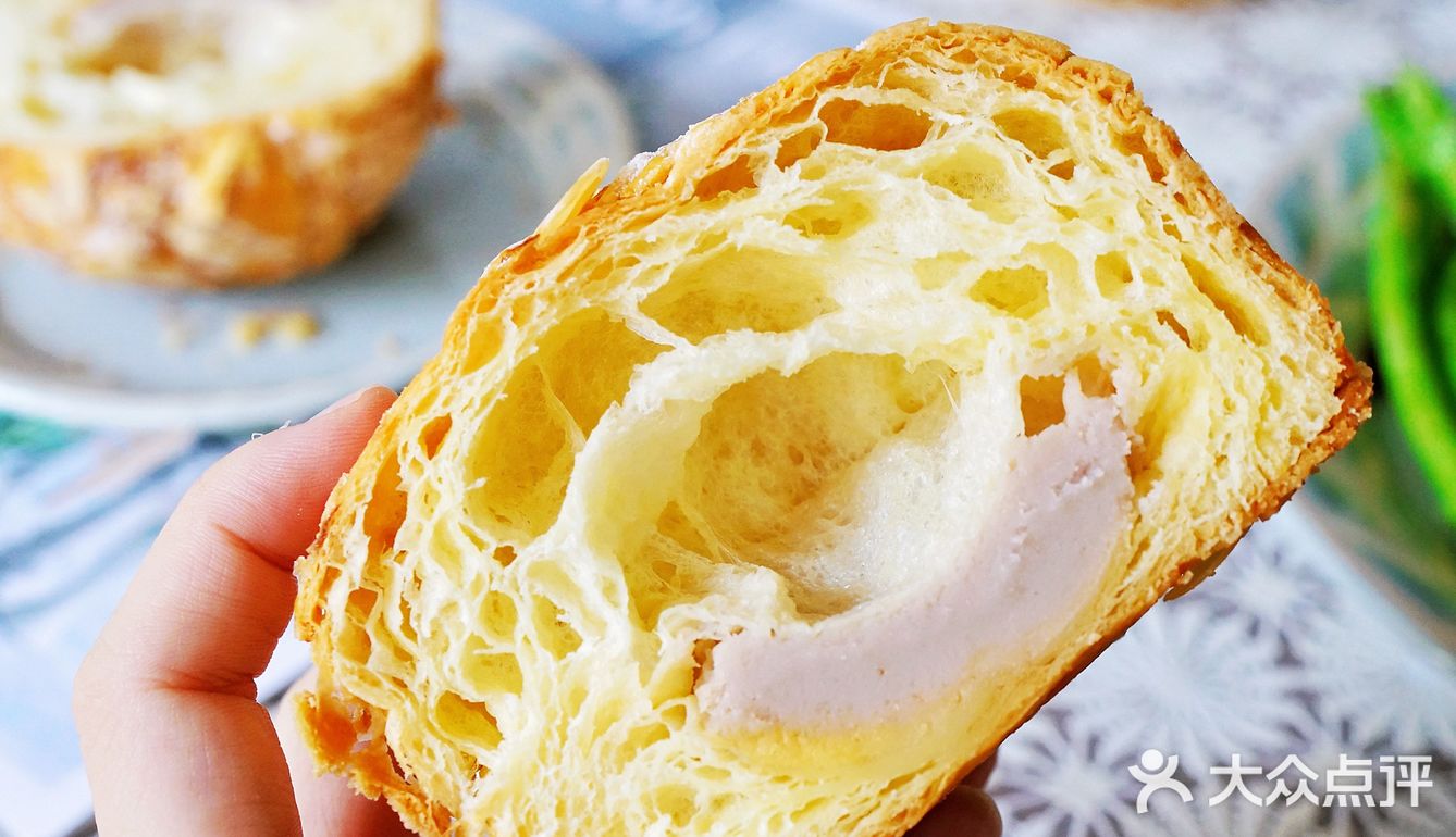 我真的是个活脱脱的面包精hhh