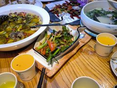 -花溪雨·森林餐厅(石基店)