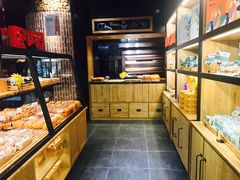 面包甜点陈列柜-开心草帽(文化西路店)