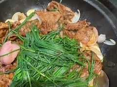沙葱牛肉-辛香味烧鱼馆·非遗技艺·排骨红烧肉(光谷医药园店)