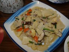 -缘来聚·徽菜名店(黄山宏村店)