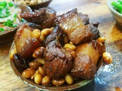 -董哥山城碗碗香(美专校街店)