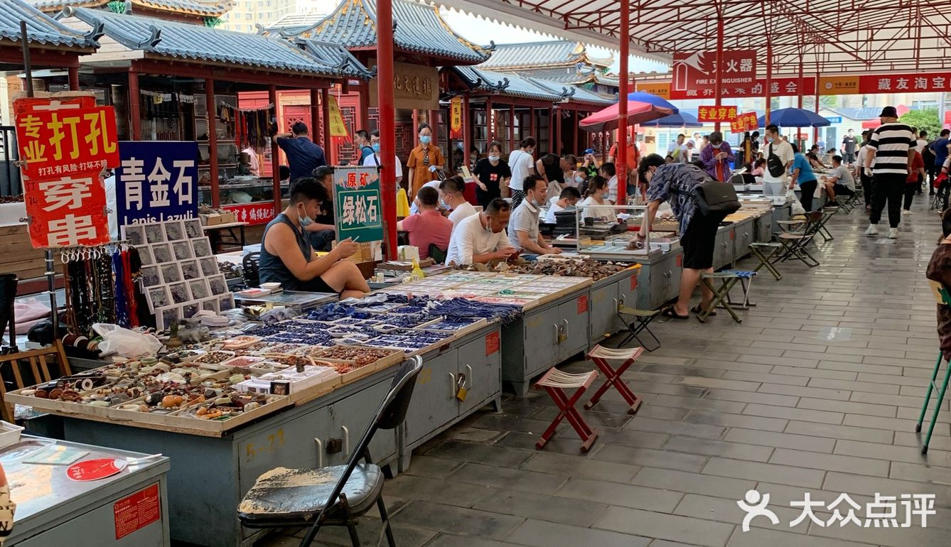 住在潘家园附近怎么可以错过潘家园夜市