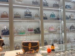 -FUN LUXURY范加奢品(蟠龙天地店)