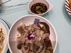 剔骨肉拌茄子-隆喜元鱼汤包·海鲜(中联广场店)