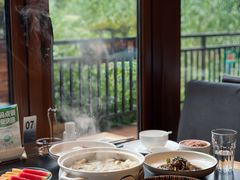 -黔蘑菇四季餐厅(观山湖店)