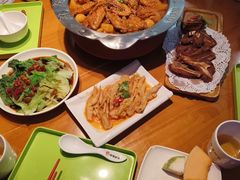 -钳小厨疯味1987肉蟹煲(美一城广场店)