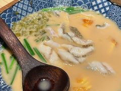 -荣家黄鱼面(前滩太古里店)