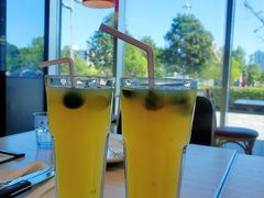 卡曼橘-必胜客(长虹万达店)