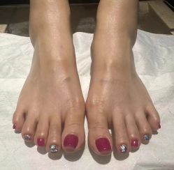 -悦指间美甲美睫