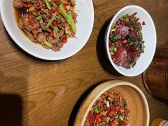 -富正毅三下锅·湘西韵味(天门山索道店)