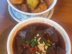 -炉小二铜锅牛蛙•川湘菜(三里屯店)