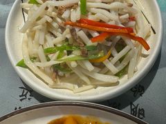 茅草根炒肉丝-风波庄(罍街分舵)
