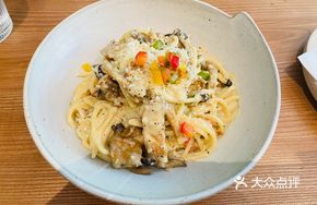 Mushroom Cream Pasta