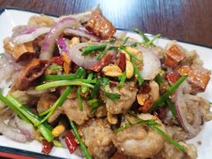 -虾弄弄海派小龙虾·牛羊蝎子火锅