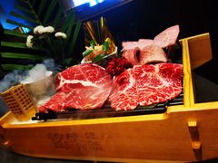 -铭牛烧肉·和牛海鲜自助(高新月牙湖店)