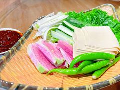 -靠山屯东北农家菜(八龙桥雅苑店)