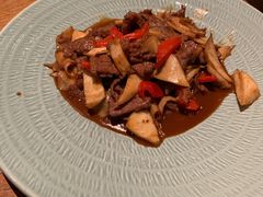 菌菇炒牛肉-丽江金茂凯悦臻选酒店-滇香馆