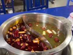 -牛华周记麻辣烫起源店