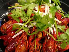 -虾弄弄海派小龙虾·牛羊蝎子火锅