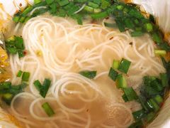 -梁老三麻辣鸡头(汝河小区店)