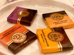 -VENCHI 闻绮(北京国贸商城店)