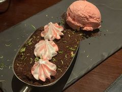 -恰餐厅及酒吧 CHAR Bar & Grill (北京丽都皇冠假日店)