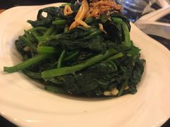 台式油葱拌菠菜-Let's Taipei 非常烘焙(太古里店)