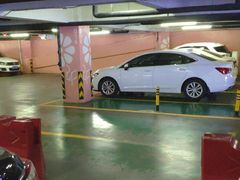 -印象城购物中心-停车场