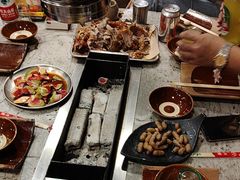 -破瓦寒窑·地摊烤羊排