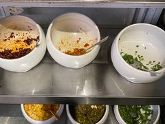 -粉吖吖·邵阳米粉(体育西路店)