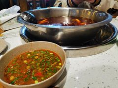 -肖肖酸萝卜鱼火锅(总店)