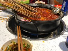 -钢管厂五区小郡肝串串香(蜀都万达店)
