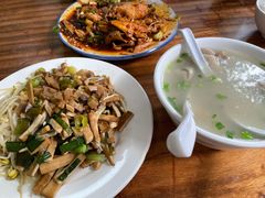 肥肠豆汤-温记府廟豆汤饭·始于1955年(海椒店)