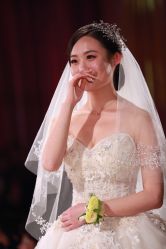 点击看大图 婚纱-洋洋婚纱品牌集合店