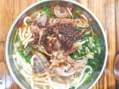 -老味道遵义虾子羊肉粉(兴关路店)