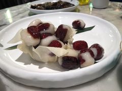 红衣少女-蝶园·装修中(BFC外滩金融中心店)