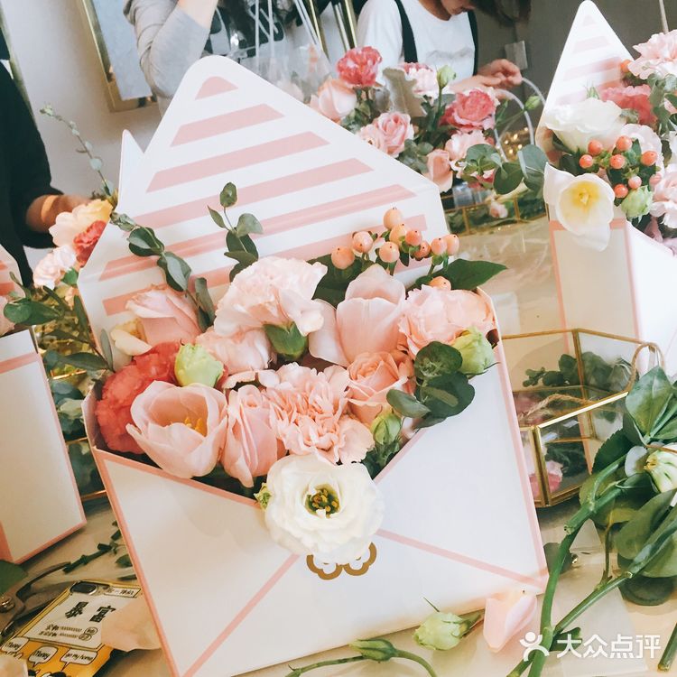 这个自己以后也可以尝试买花泥插