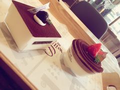 -万利隆·活力烘焙(人民路店)