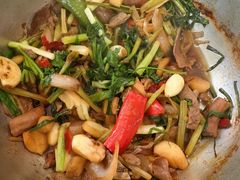 -九道菜有鸡鱼头(石鼓路店)