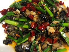 -临江餐馆二楼美食部落