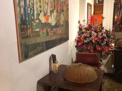 -Cuc Gach Quan Restaurant
