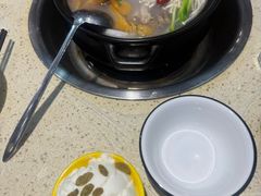 -九寨特色牦牛肉汤锅 羊肉汤锅