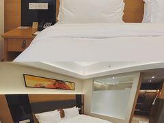 -上海虹桥君丽假日酒店(娄山关路地铁站店)