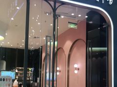 门面-面包新语(融创茂店)