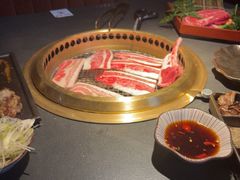 -铭牛烧肉·和牛海鲜自助(高新月牙湖店)